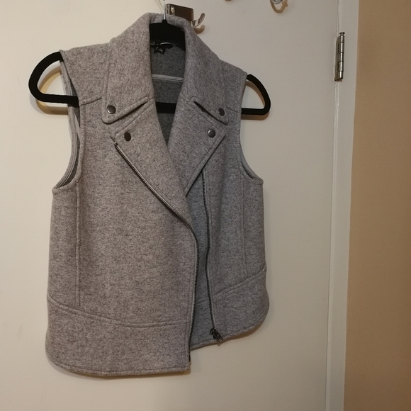 Club Monaco Wool Vest - Picture 2 of 5